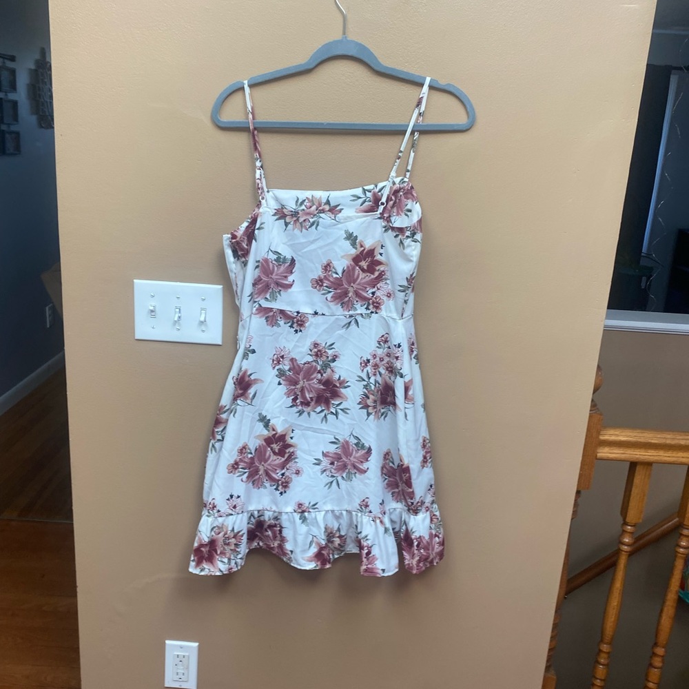 Size small - Picture 2 of 2